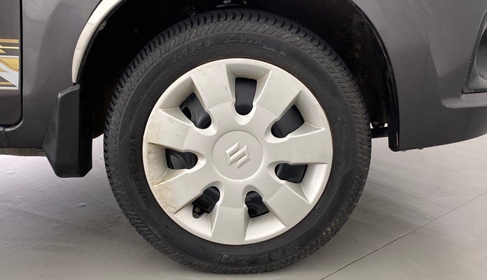 2015 Maruti Alto K10 VXI P, Petrol, Manual, 46,419 km, Right Front Wheel