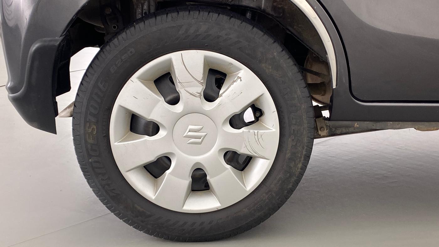 2015 Maruti Alto K10 VXI P, Petrol, Manual, 46,419 km, Right Rear Wheel