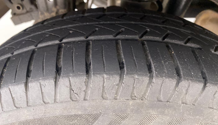 2015 Maruti Alto K10 VXI P, Petrol, Manual, 46,419 km, Right Rear Tyre Tread