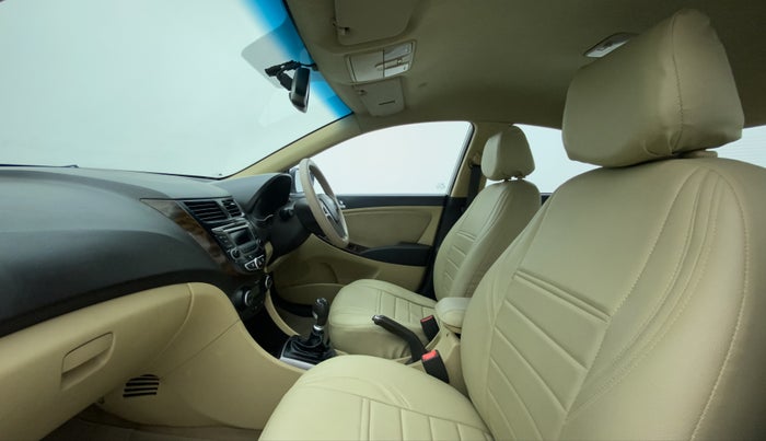 2015 Hyundai Verna FLUIDIC 1.6 CRDI S, Diesel, Manual, 74,345 km, Right Side Front Door Cabin