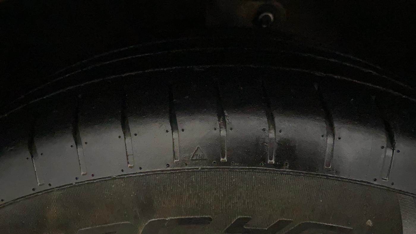 2018 Mahindra Kuv100 K2 TRIP D, Diesel, Manual, 68,537 km, Left Front Tyre Tread