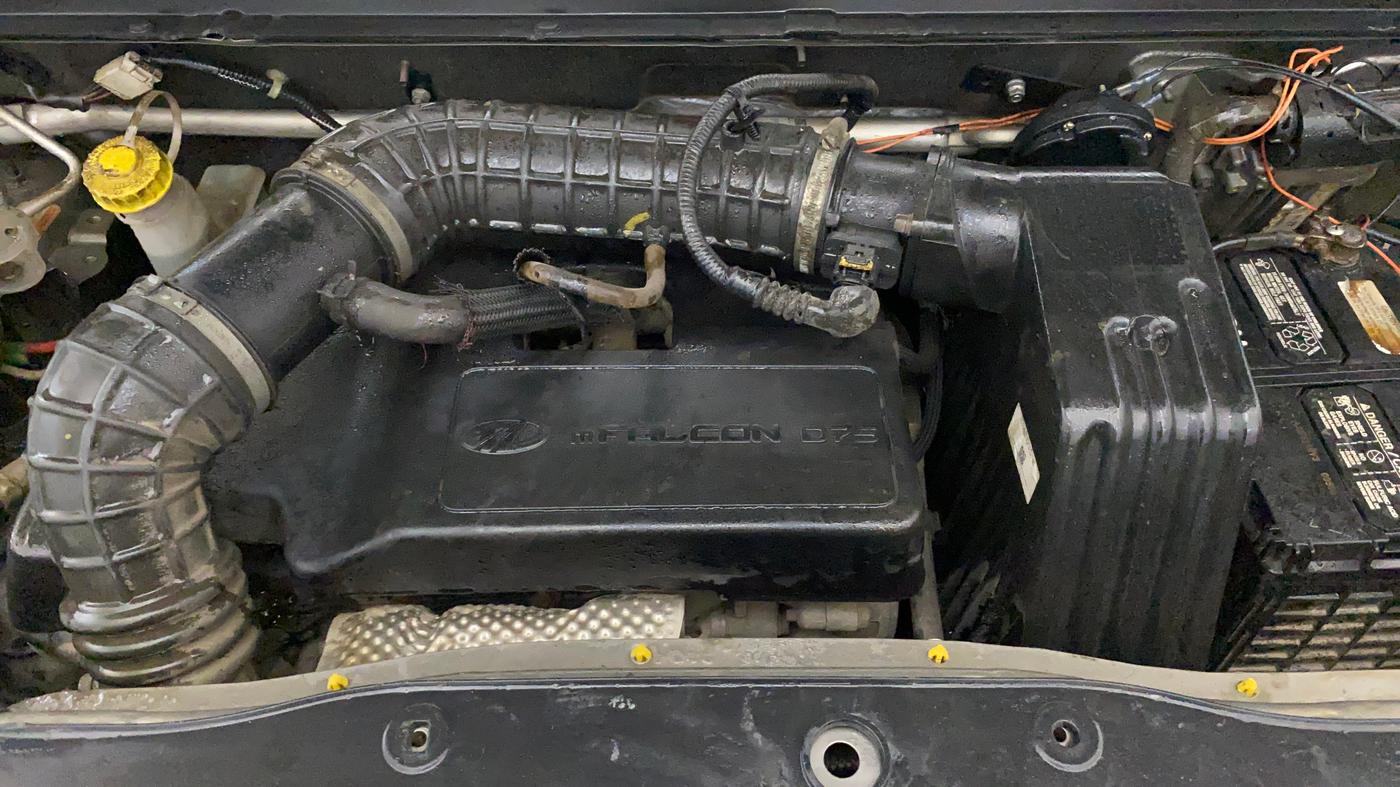 2018 Mahindra Kuv100 K2 TRIP D, Diesel, Manual, 68,537 km, Engine View
