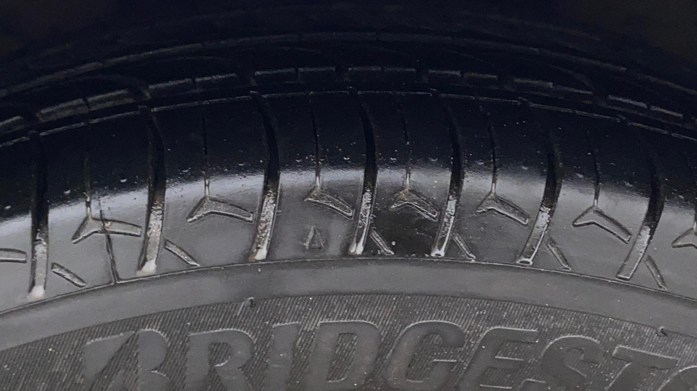 2015 Hyundai Xcent S 1.2, Petrol, Manual, 64,378 km, Right Front Tyre Tread