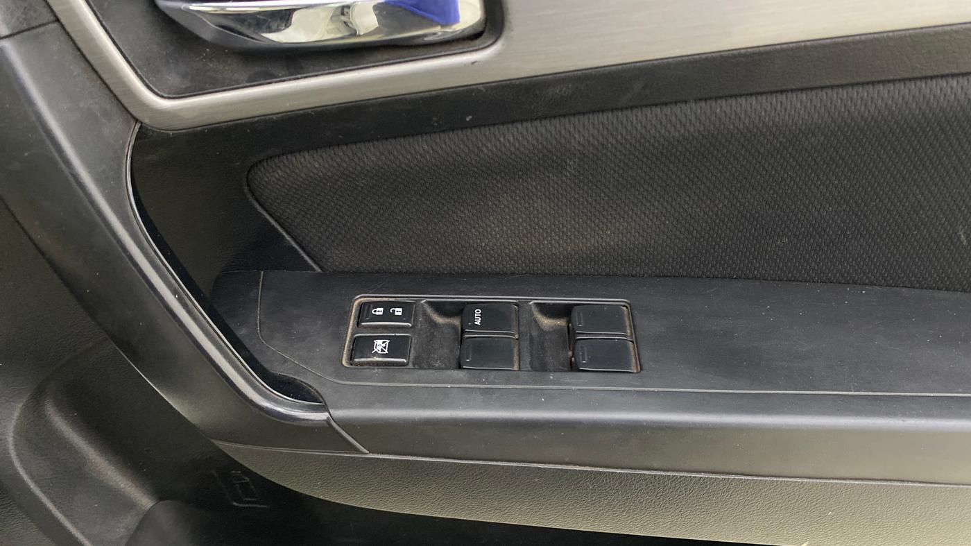 2019 Maruti Vitara Brezza ZDI PLUS, Diesel, Manual, 81,117 km, Driver Side Door Panels Control