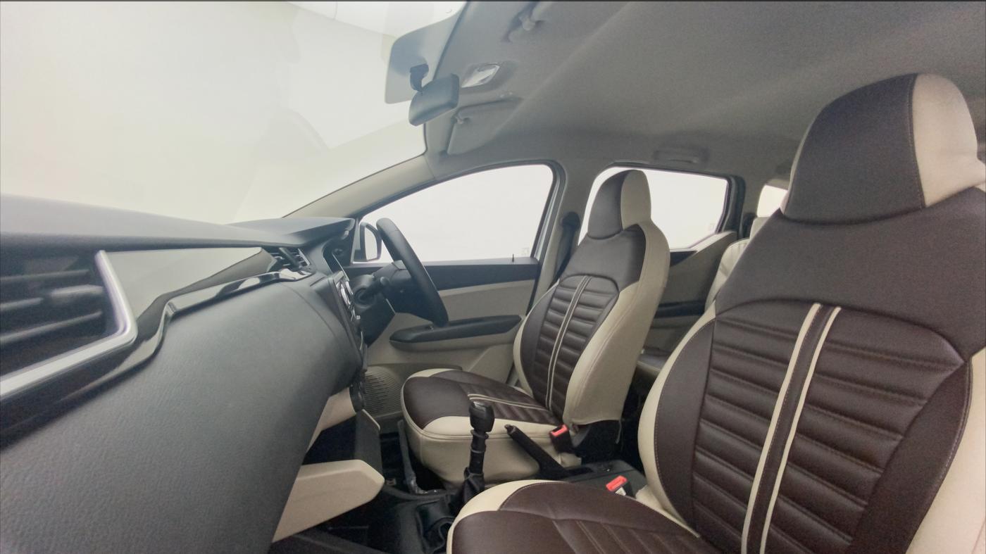 2020 Renault TRIBER RXL MT, Petrol, Manual, 35,242 km, Right Side Front Door Cabin
