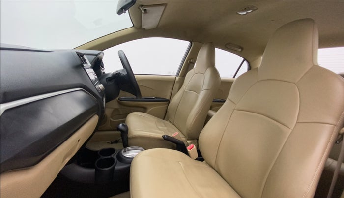 2016 Honda Amaze 1.2L I-VTEC VX AT, Petrol, Automatic, 71,242 km, Right Side Front Door Cabin