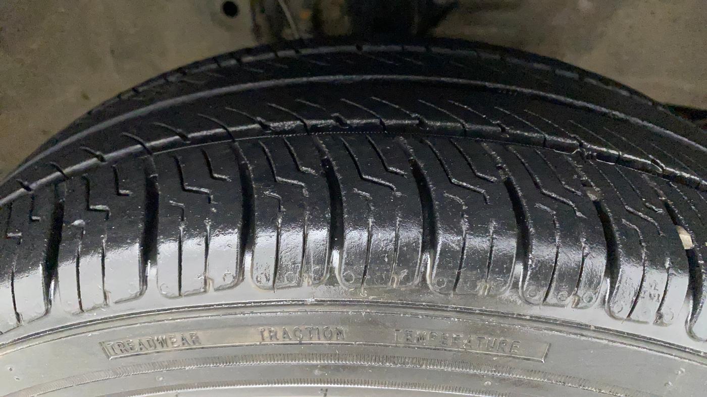 2016 Honda Amaze 1.2L I-VTEC VX AT, Petrol, Automatic, 71,242 km, Right Front Tyre Tread