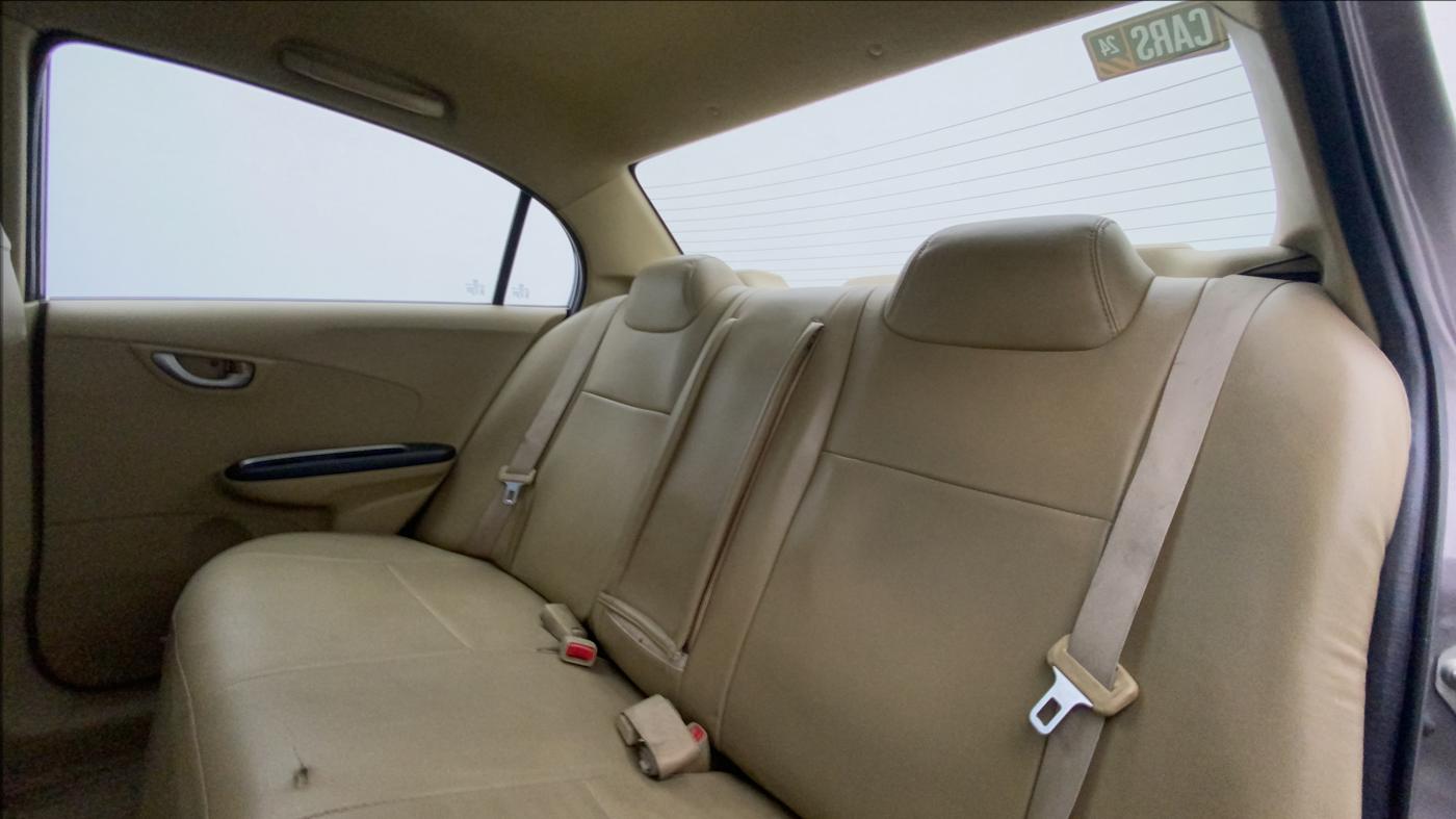 2016 Honda Amaze 1.2L I-VTEC VX AT, Petrol, Automatic, 71,242 km, Right Side Rear Door Cabin