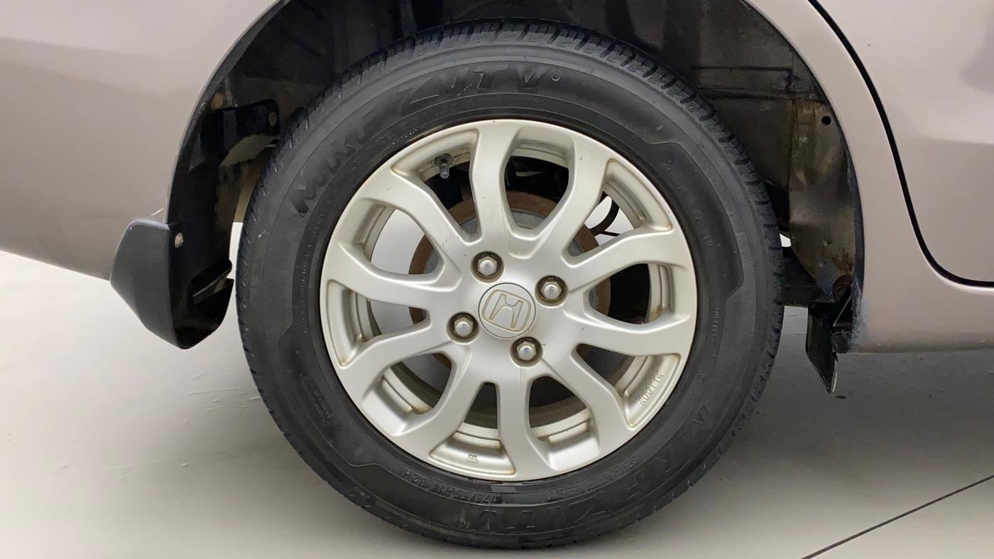 2016 Honda Amaze 1.2L I-VTEC VX AT, Petrol, Automatic, 71,242 km, Right Rear Wheel