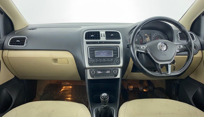 2015 Volkswagen Polo HIGHLINE1.2L PETROL, Petrol, Manual, 47,985 km, Dashboard