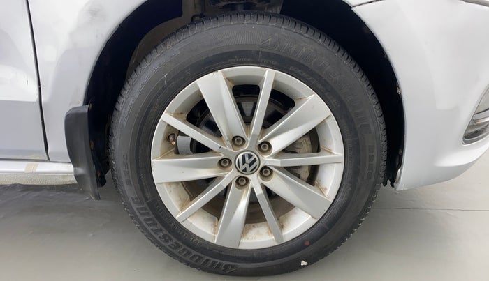 2015 Volkswagen Polo HIGHLINE1.2L PETROL, Petrol, Manual, 47,985 km, Right Front Wheel