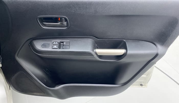 2019 Maruti IGNIS SIGMA 1.2, Petrol, Manual, 10,440 km, Driver Side Door Panels Control
