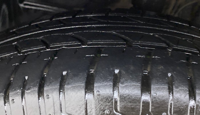 2018 Toyota YARIS VX CVT, Petrol, Automatic, 39,299 km, Left Front Tyre Tread