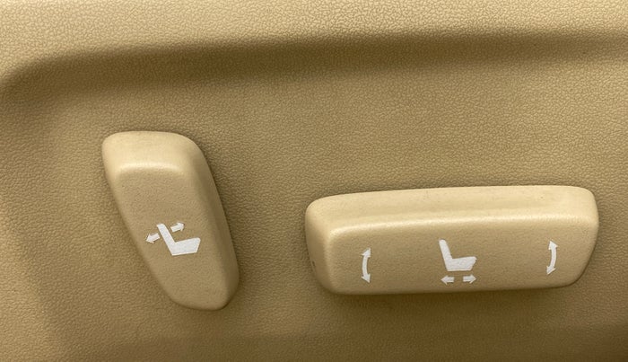 2018 Toyota YARIS VX CVT, Petrol, Automatic, 39,299 km, Electrically Adjustable Driver's Seat