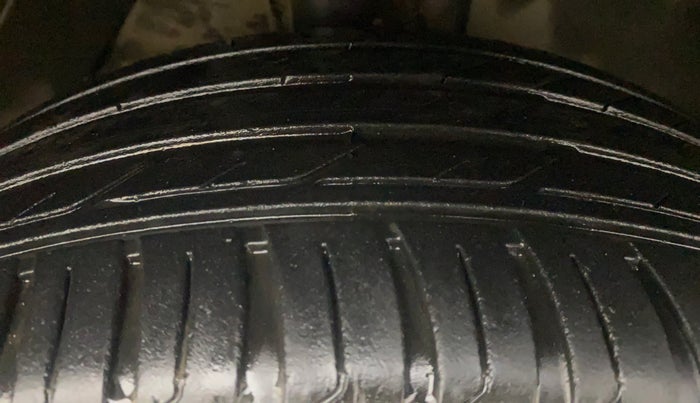 2019 Hyundai Tucson GLS 2WD AT PETROL, Petrol, Automatic, 76,515 km, Right Front Tyre Tread