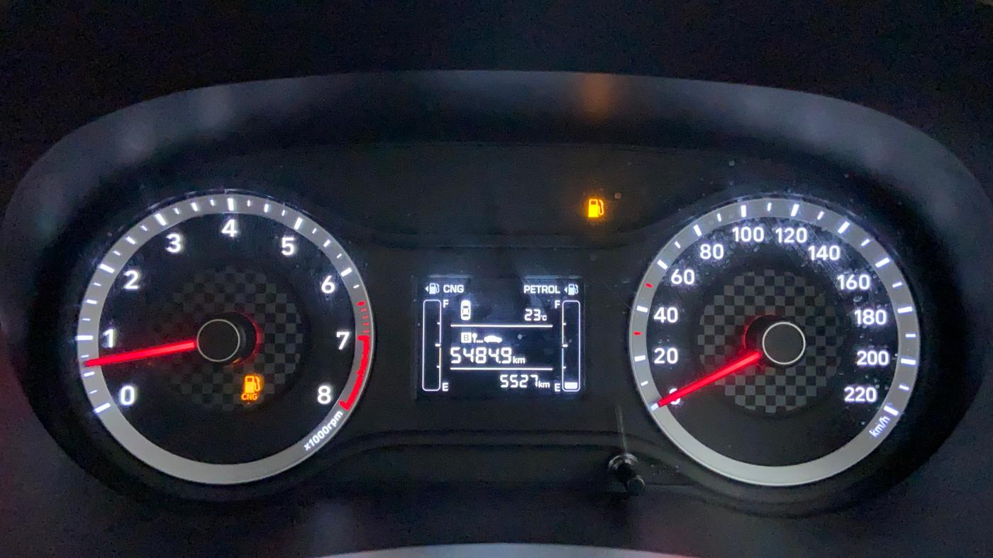 2022 Hyundai GRAND I10 NIOS SPORTZ CNG MT, CNG, Manual, 5,584 km, Odometer Image