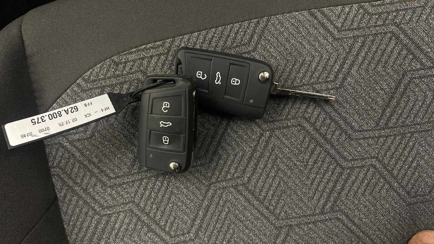 2025 Skoda Kylaq Signature, Petrol, Manual, 6,224 km, Key Close Up