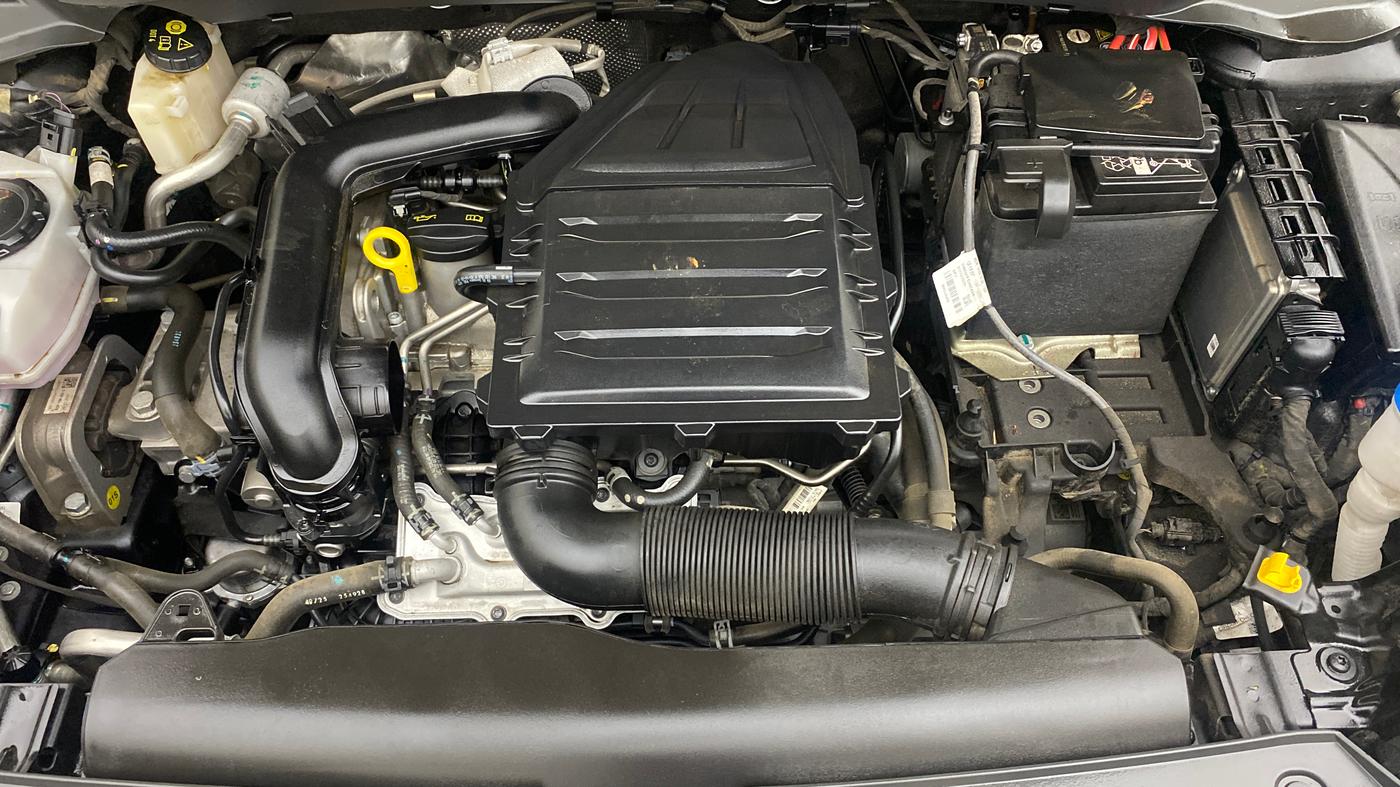 2025 Skoda Kylaq Signature, Petrol, Manual, 6,224 km, Engine View