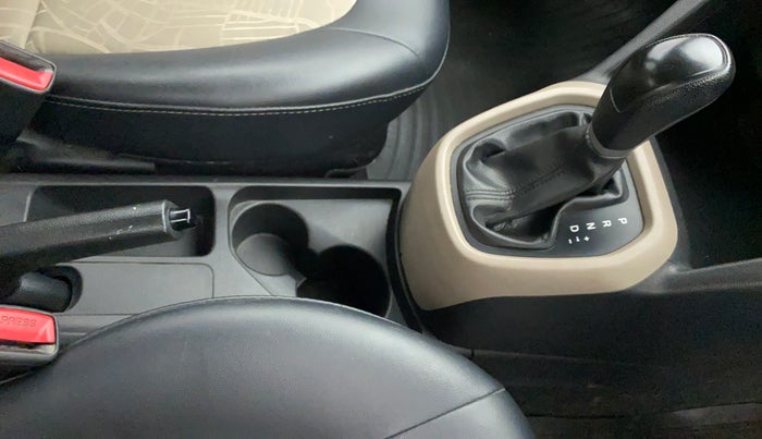 2017 Hyundai Grand i10 MAGNA AT 1.2 KAPPA VTVT, Petrol, Automatic, 65,376 km, Gear Lever