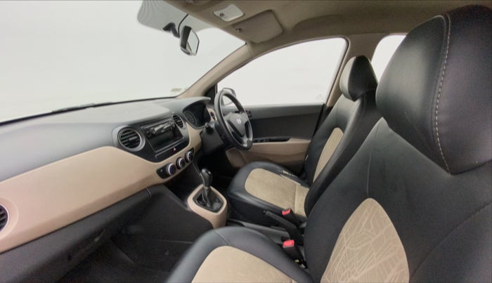 2017 Hyundai Grand i10 MAGNA AT 1.2 KAPPA VTVT, Petrol, Automatic, 65,376 km, Right Side Front Door Cabin