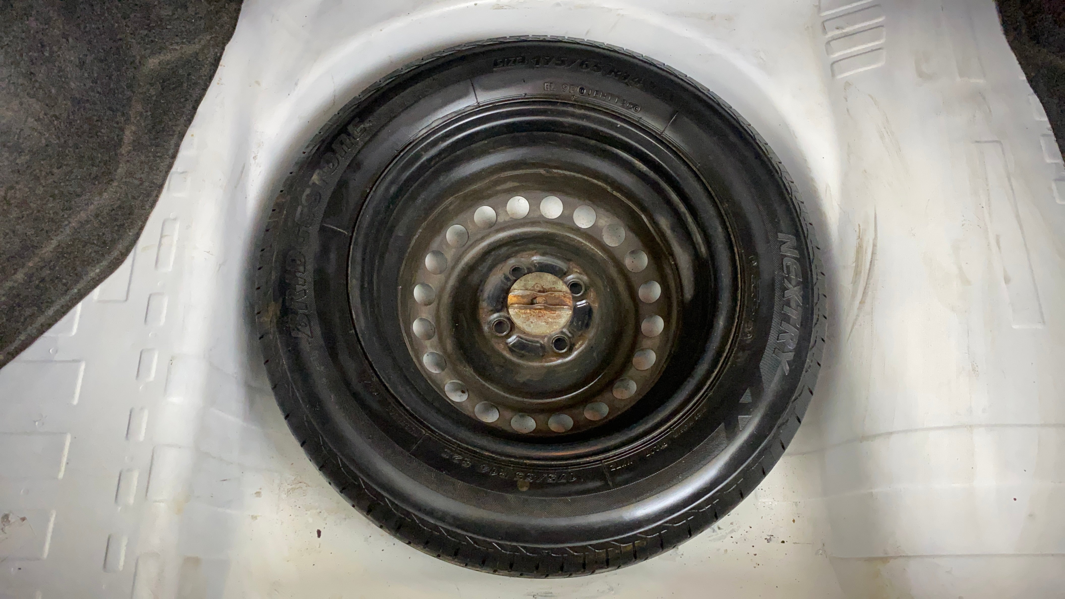 camera-Spare-Tyre