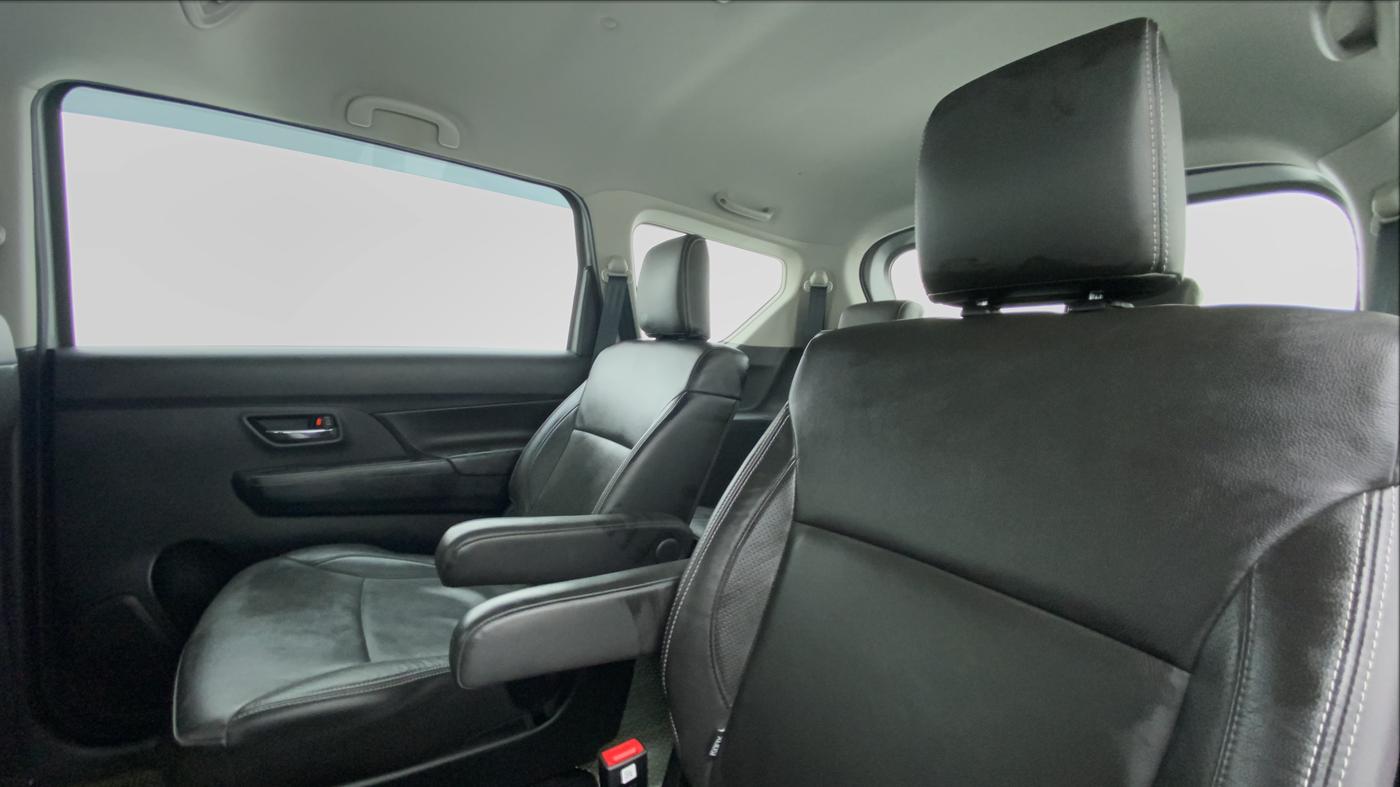 2019 Maruti XL6 ALPHA SHVS  MT, Petrol, Manual, 57,372 km, Right Side Rear Door Cabin