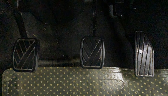 2019 Maruti XL6 ALPHA SHVS  MT, Petrol, Manual, 57,372 km, Pedals