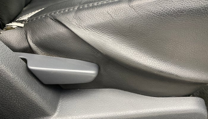 2014 Renault Duster RXE PETROL, Petrol, Manual, 43,030 km, Driver Side Adjustment Panel