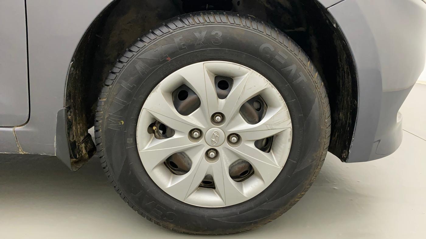 2014 Hyundai Elite i20 MAGNA 1.2, Petrol, Manual, 53,068 km, Right Front Wheel