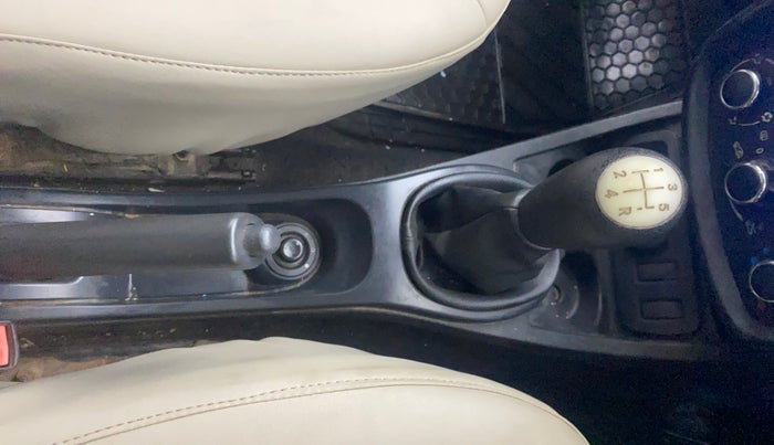 2015 Renault Duster 85 PS RXL PLUS DIESEL, Diesel, Manual, 98,972 km, Gear Lever