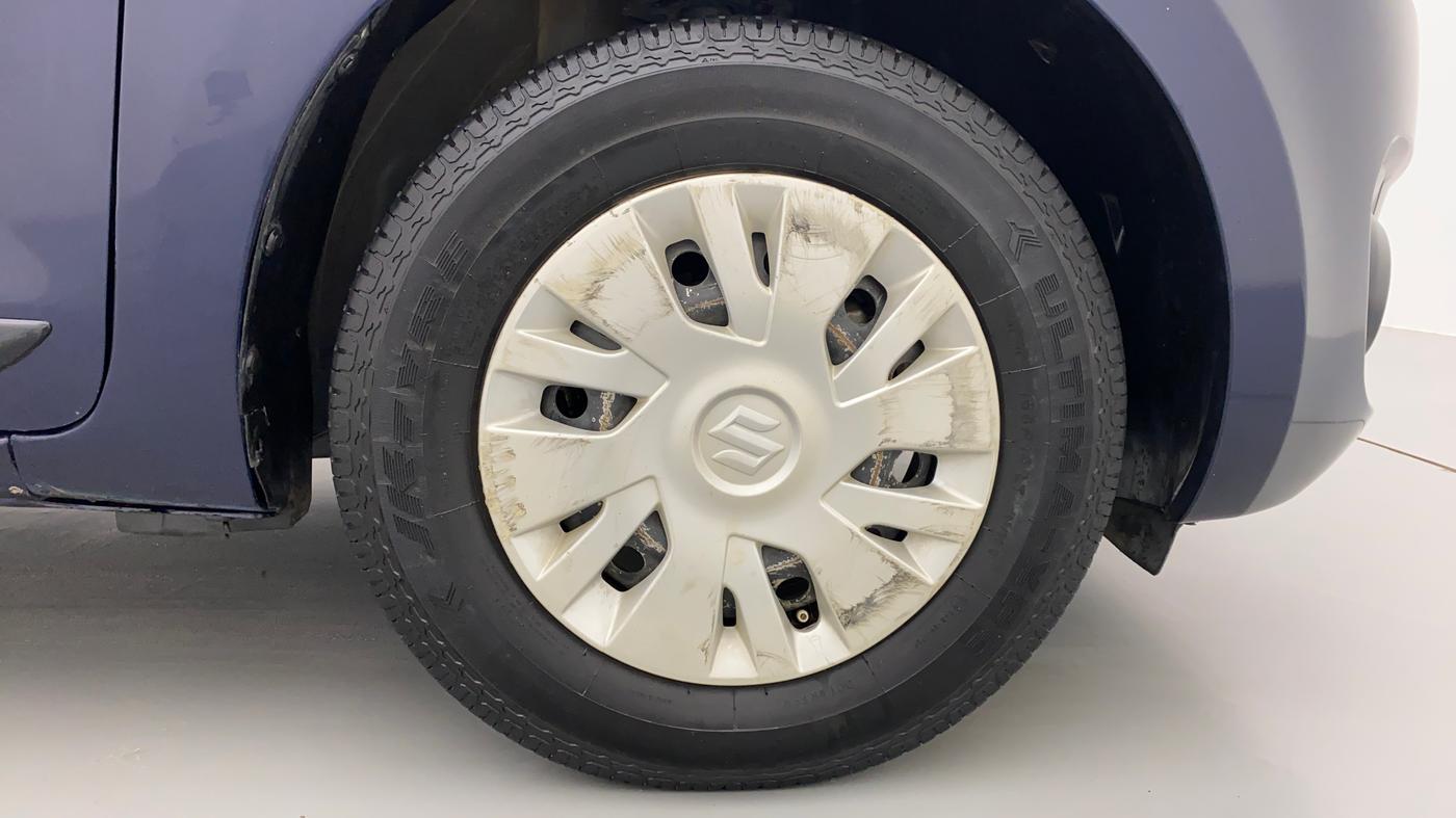 2019 Maruti Swift VXI D, Petrol, Manual, 57,877 km, Right Front Wheel