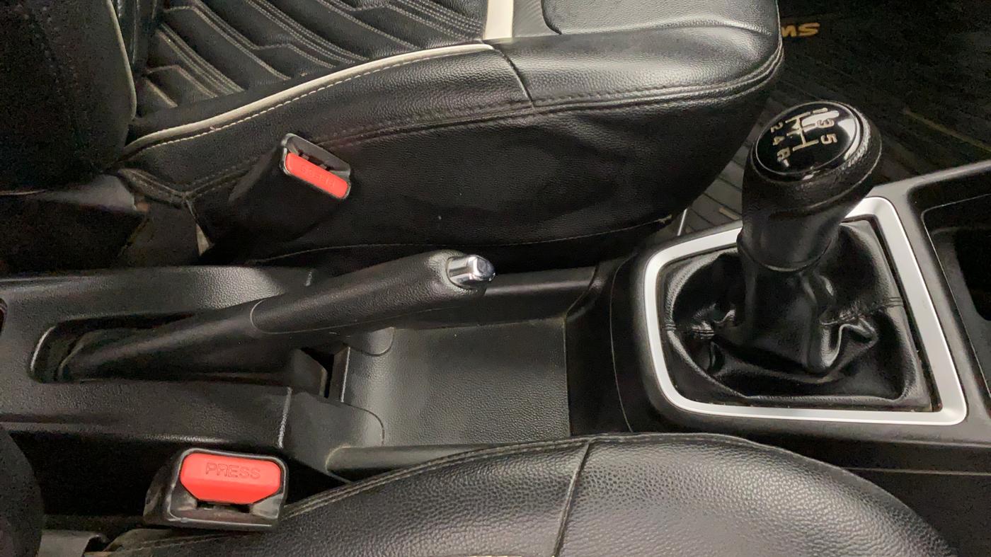 2019 Maruti Swift VXI D, Petrol, Manual, 57,877 km, Gear Lever