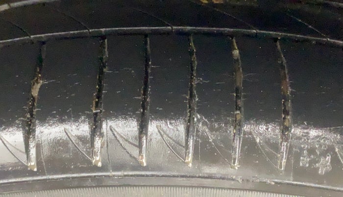 2019 Honda BR-V 1.5L I-VTEC S, Petrol, Manual, 27,835 km, Left Rear Tyre Tread