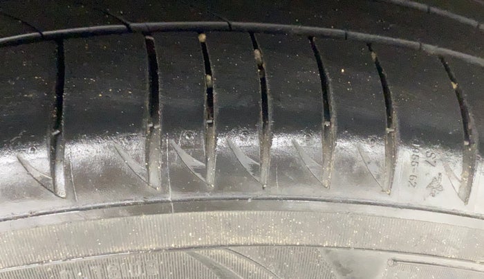 2019 Honda BR-V 1.5L I-VTEC S, Petrol, Manual, 27,835 km, Right Rear Tyre Tread