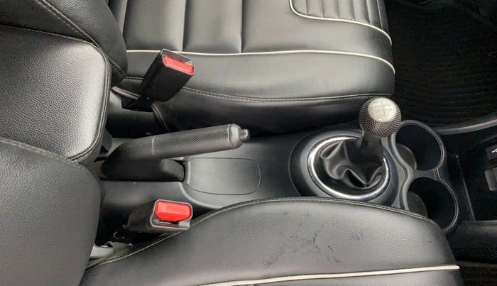 2019 Honda BR-V 1.5L I-VTEC S, Petrol, Manual, 27,835 km, Gear Lever