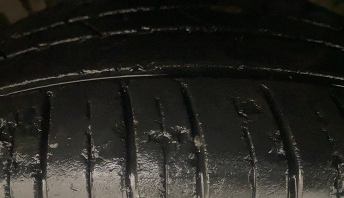 2021 Hyundai NEW I20 Asta 1.0 GDI Turbo IMT, Petrol, Manual, 27,206 km, Left Front Tyre Tread