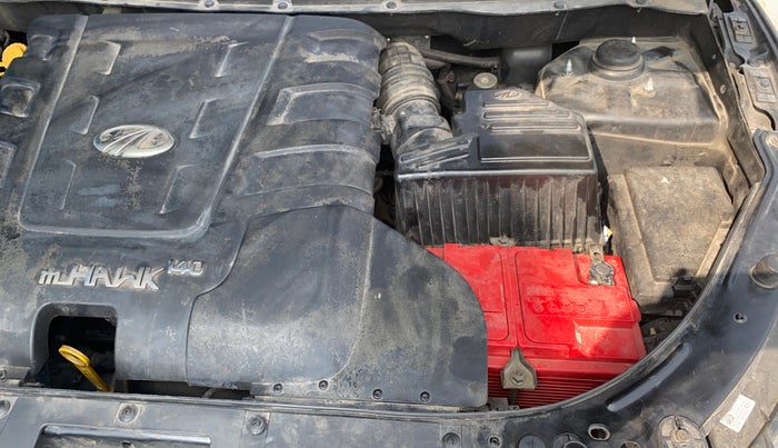 2015 Mahindra XUV500 W6, Diesel, Manual, 1,13,116 km, Engine View - Left
