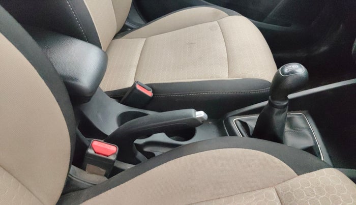 2015 Hyundai Elite i20 SPORTZ 1.2 (O), Petrol, Manual, 76,138 km, Gear Lever