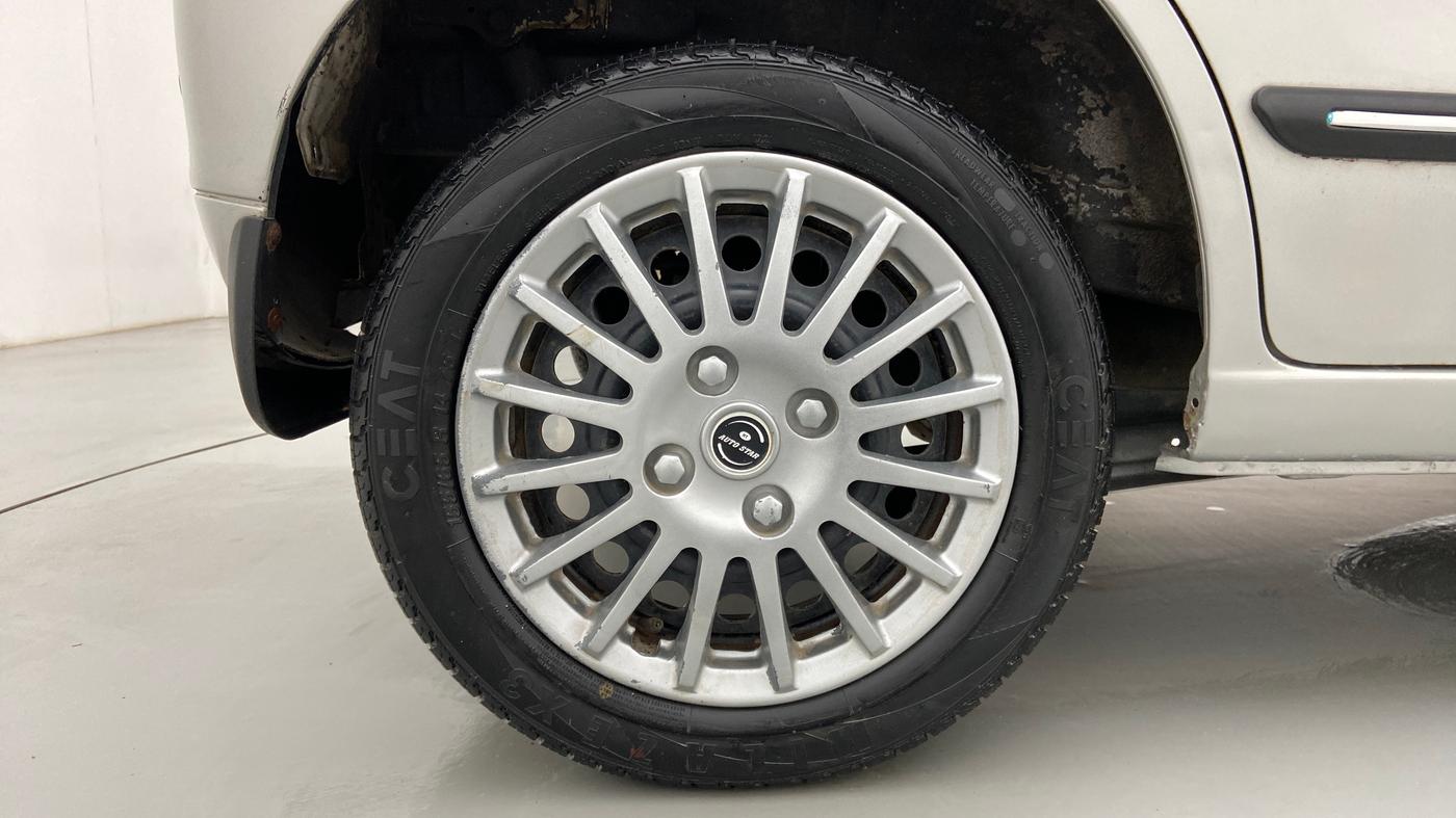 2015 Maruti Wagon R 1.0 VXI, Petrol, Manual, 66,445 km, Right Rear Wheel