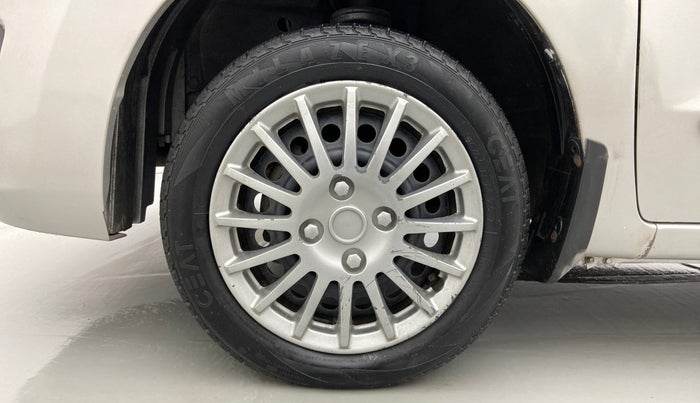 2015 Maruti Wagon R 1.0 VXI, Petrol, Manual, 66,445 km, Left Front Wheel