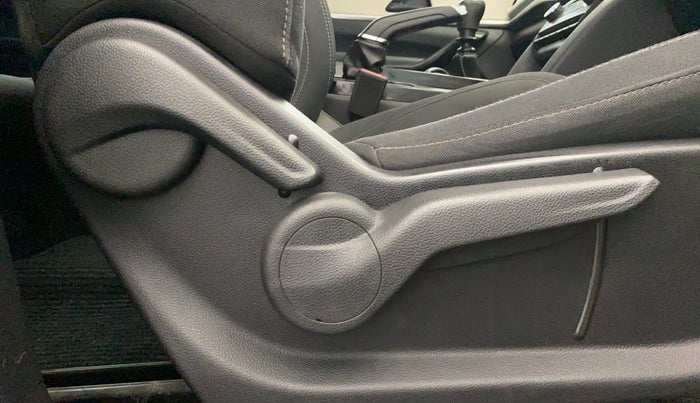 2022 Mahindra XUV700 AX 5 P MT 7 STR, Petrol, Manual, 32,954 km, Driver Side Adjustment Panel