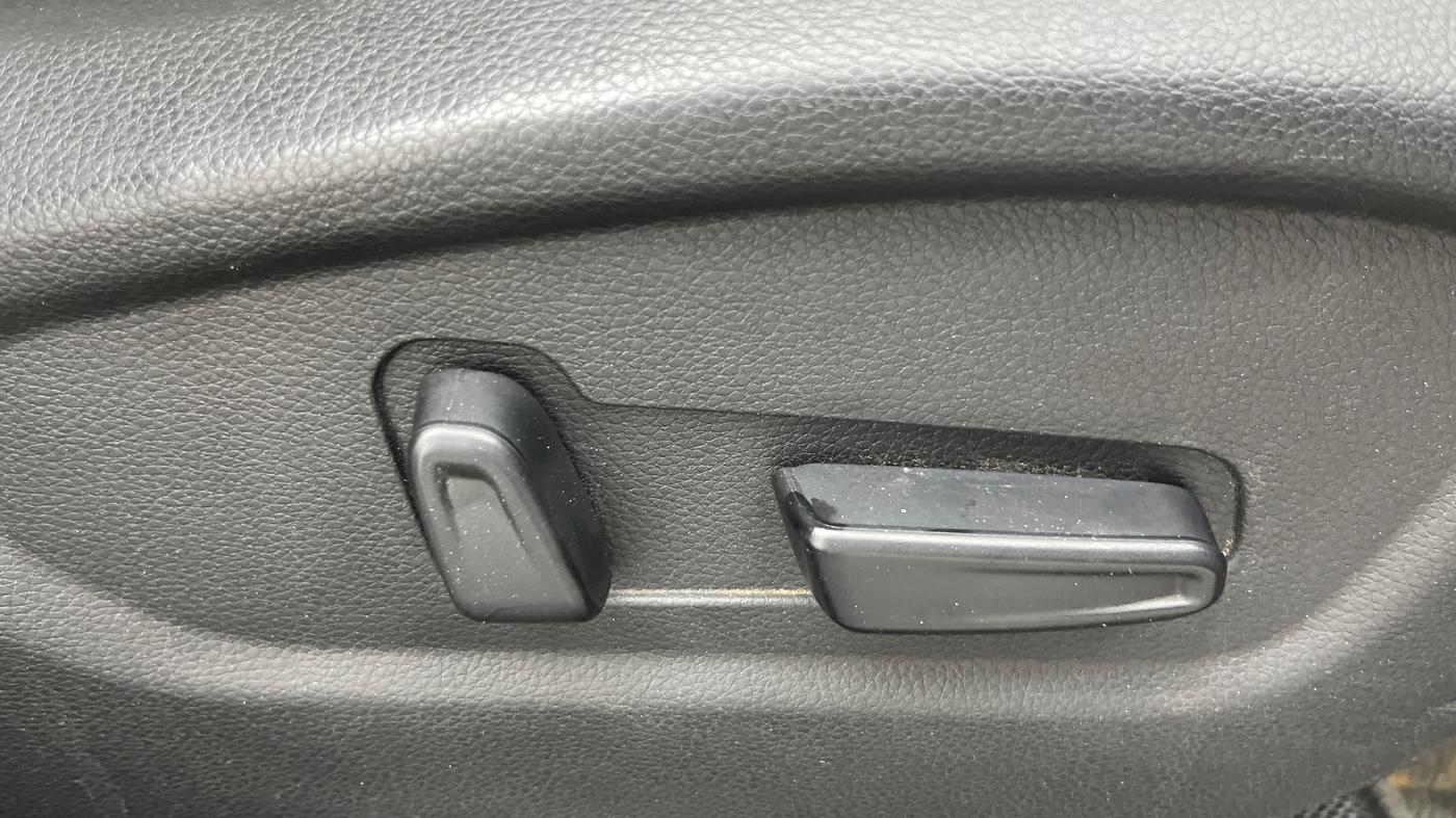 2020 KIA SELTOS HTX PLUS AT1.5 DIESEL, Diesel, Automatic, 72,768 km, Driver Side Adjustment Panel