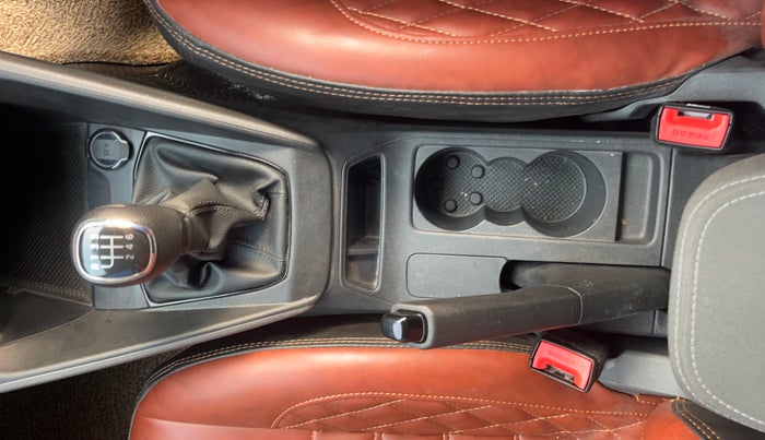 2025 Skoda KUSHAQ  Signature 1.0L TSI MT , Petrol, Manual, 4,742 km, Gear Lever