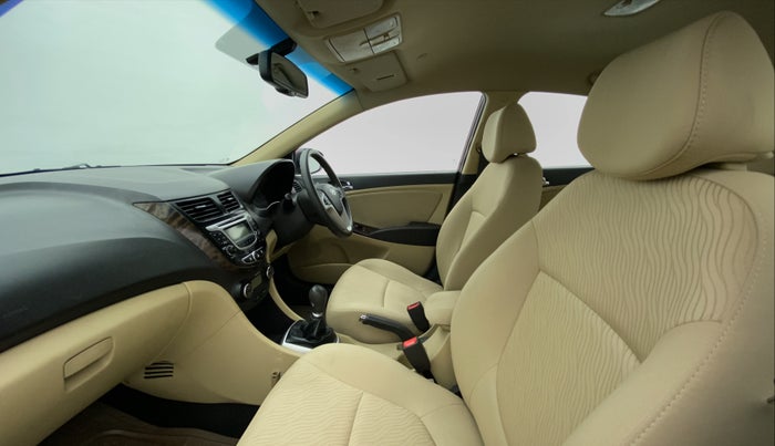 2013 Hyundai Verna FLUIDIC 1.6 SX VTVT, Petrol, Manual, 59,878 km, Right Side Front Door Cabin