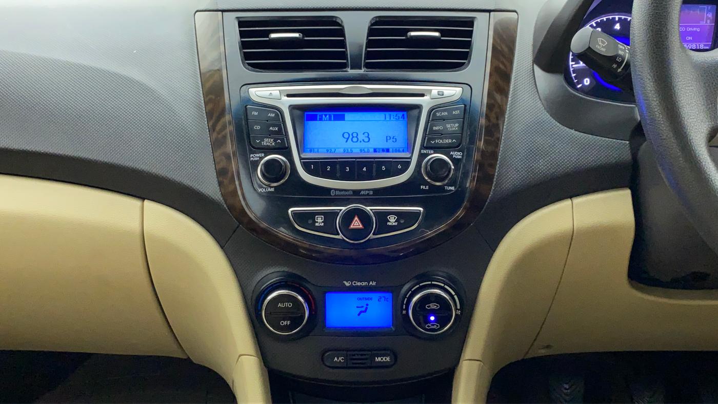2013 Hyundai Verna FLUIDIC 1.6 SX VTVT, Petrol, Manual, 59,878 km, Air Conditioner