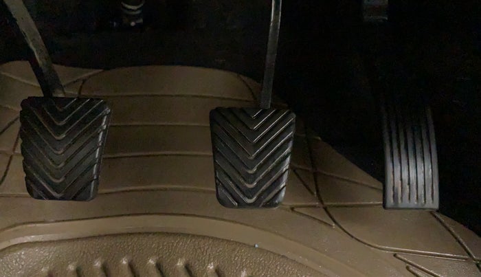 2013 Hyundai Verna FLUIDIC 1.6 SX VTVT, Petrol, Manual, 59,878 km, Pedals