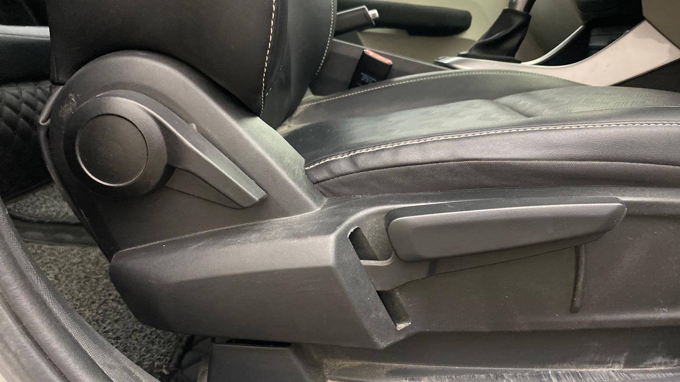 2022 Tata ALTROZ XZA PLUS, Petrol, Automatic, 56,299 km, Driver Side Adjustment Panel