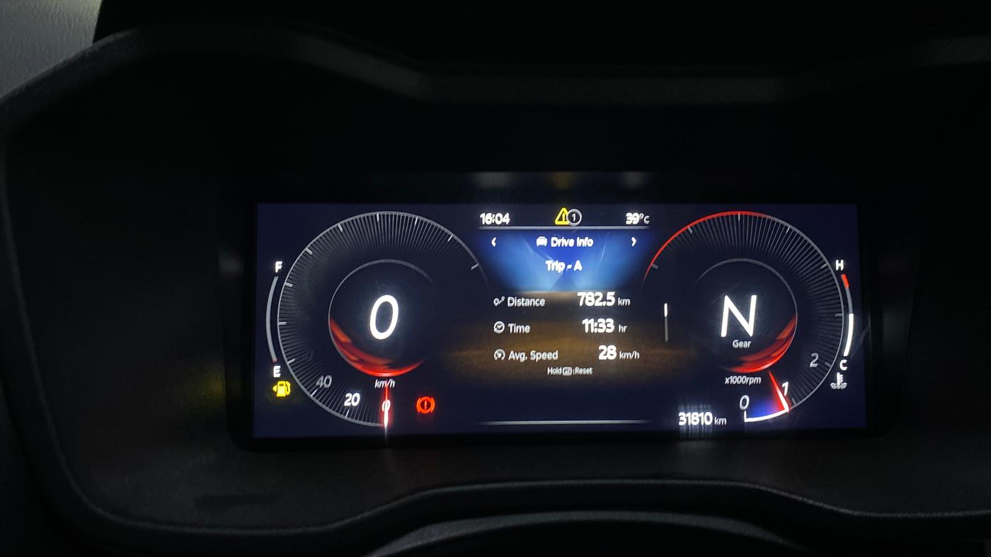 2024 Mahindra XUV 3XO AX5 1.2 L TCMPFi, Petrol, Manual, 31,773 km, Odometer Image