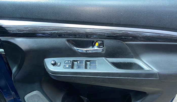 2021 Maruti XL6 ALPHA MT, Petrol, Manual, 80,203 km, Driver Side Door Panels Control