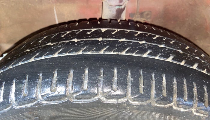 2014 Maruti Wagon R 1.0 VXI, Petrol, Manual, 55,411 km, Left Front Tyre Tread